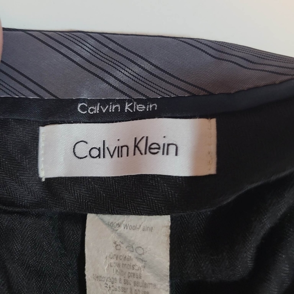 Calvin Klein Men's Two Piece Black Pinstripe Suit - Picture 4 of 7